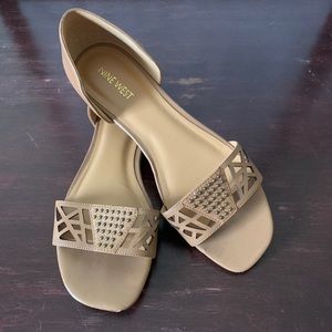 EUC Nine West leather sandals with brass and metal accents